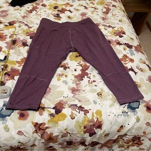 NWOT Capri Leggings XXL